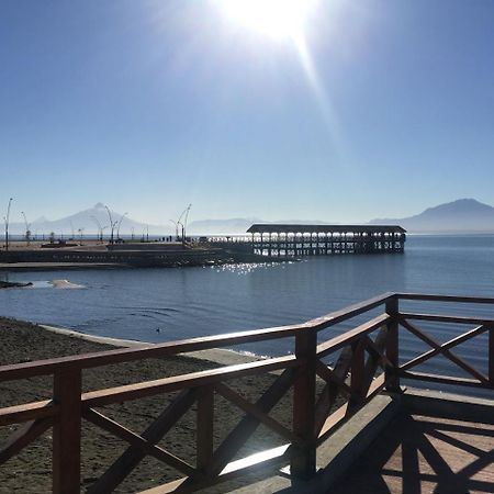 Hospedaje Lago Llanquihueホステル エクステリア 写真